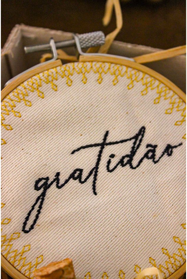 Kit Presente Margaridas Ouro -1-